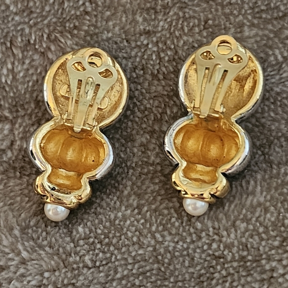 Vintage Designer Clip Earrings - Picture 2 of 3